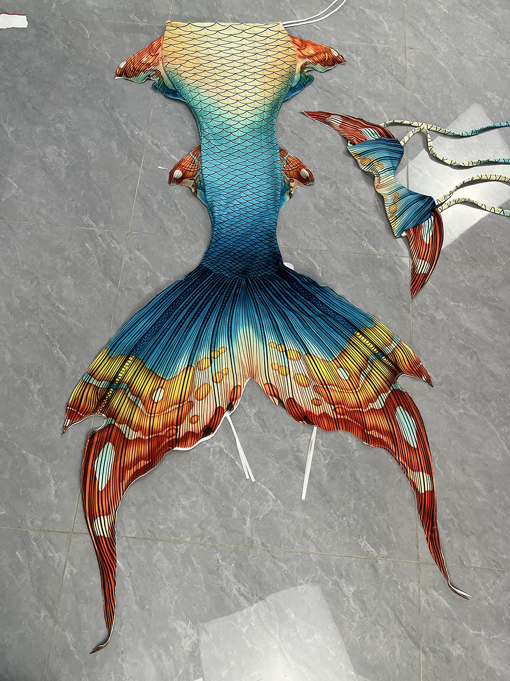 نمط جديد حورية البحر ذيل حورية - مراجعة Aquarium & Marine Science Center وسعره